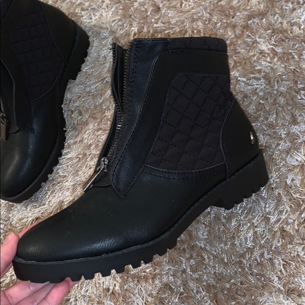 Black Nautica boots